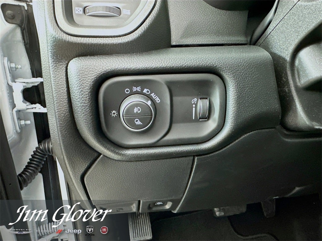 2026 RAM 2500 RAM 2500 TRADESMAN CREW CAB 4X4 6'4' BOX