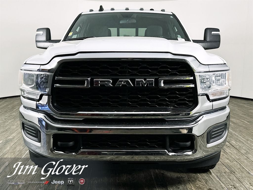 2024 RAM 3500 Tradesman Crew Cab 4x4 8' Box
