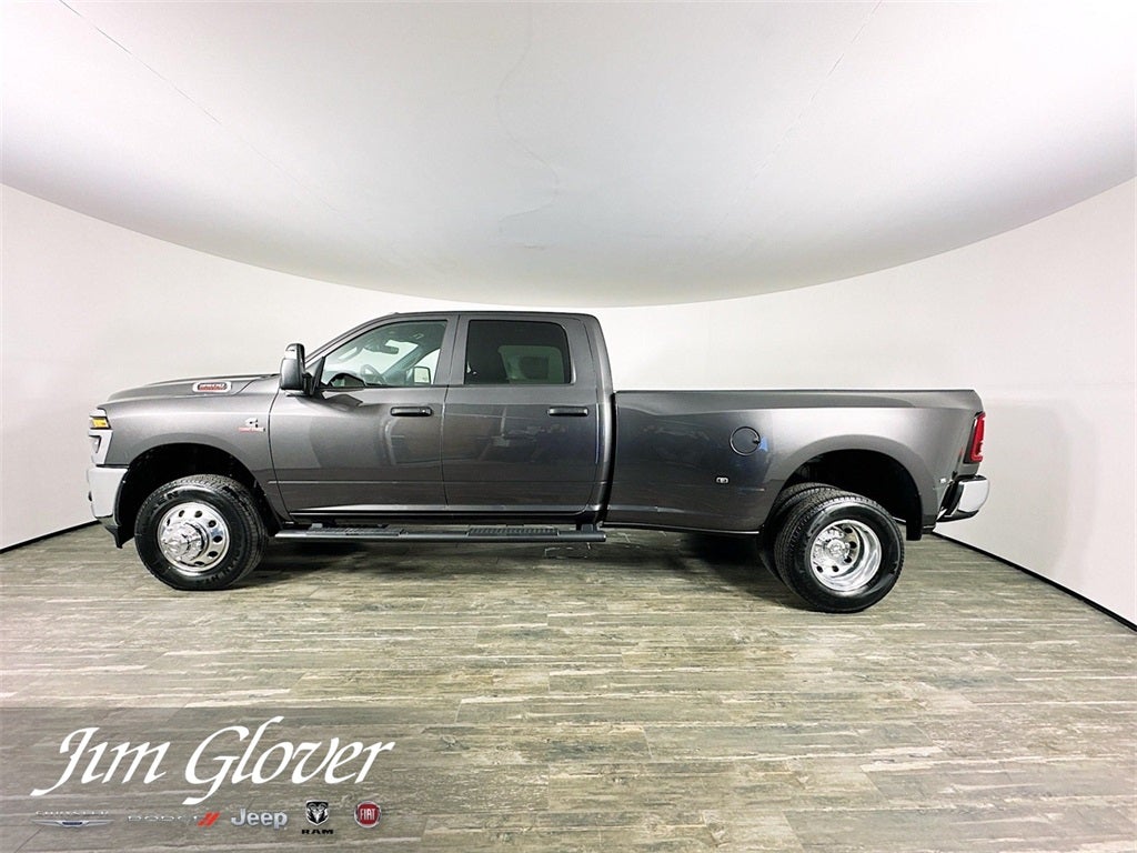 2026 RAM 3500 RAM 3500 TRADESMAN CREW CAB 4X4 8' BOX