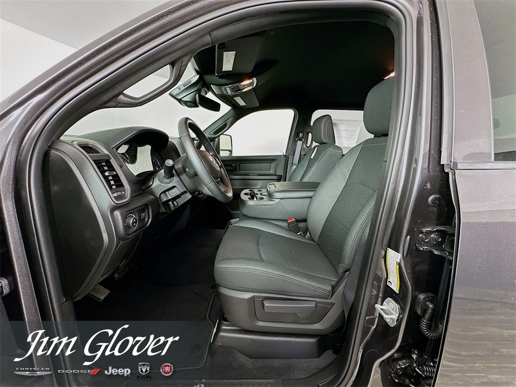 2026 RAM 3500 RAM 3500 TRADESMAN CREW CAB 4X4 8' BOX