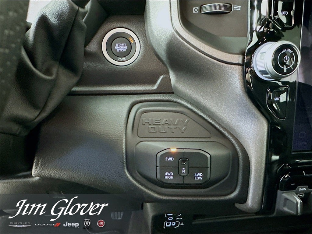 2026 RAM 3500 RAM 3500 TRADESMAN CREW CAB 4X4 8' BOX