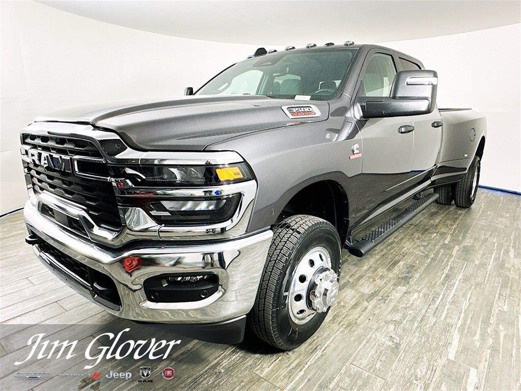 2026 RAM 3500 RAM 3500 TRADESMAN CREW CAB 4X4 8' BOX