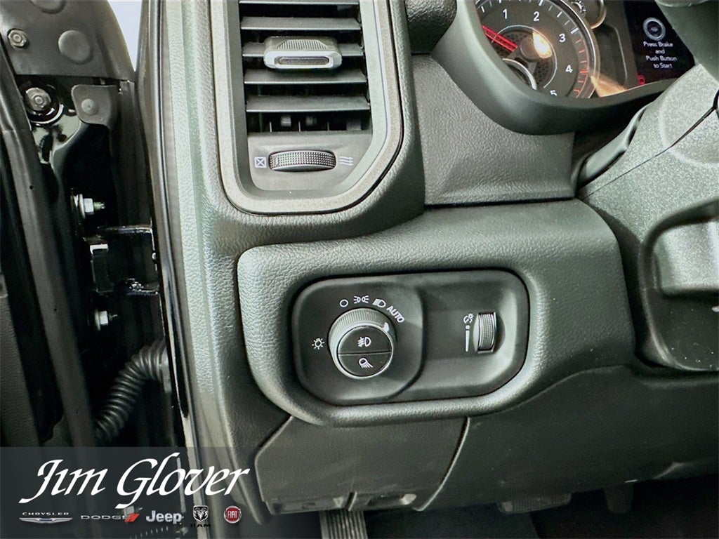 2026 RAM 3500 RAM 3500 TRADESMAN CREW CAB 4X4 8' BOX