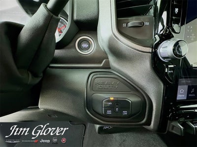 2026 RAM 3500 RAM 3500 TRADESMAN CREW CAB 4X4 8' BOX