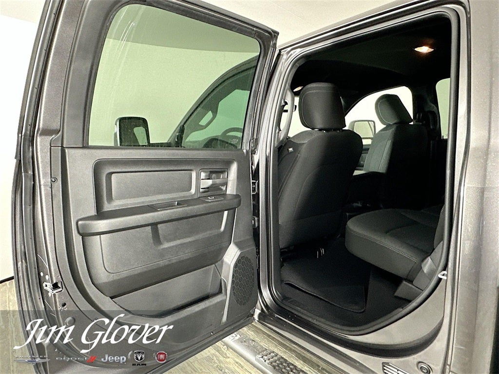 2026 RAM 3500 RAM 3500 TRADESMAN CREW CAB 4X4 8' BOX