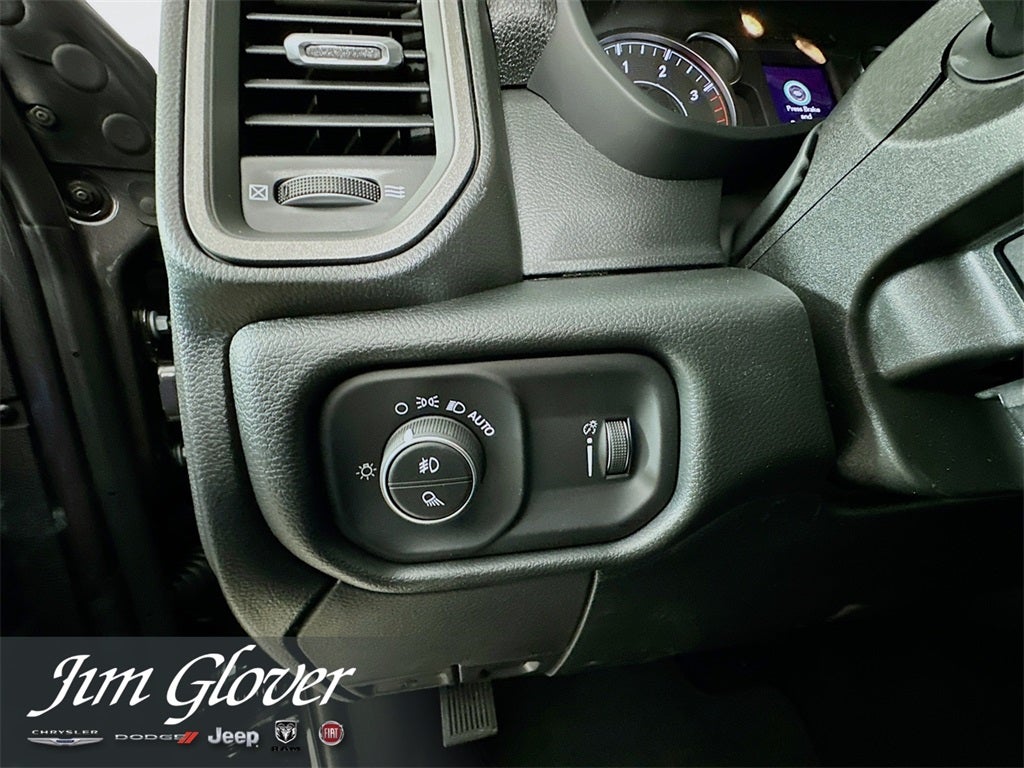 2026 RAM 3500 RAM 3500 TRADESMAN CREW CAB 4X4 8' BOX