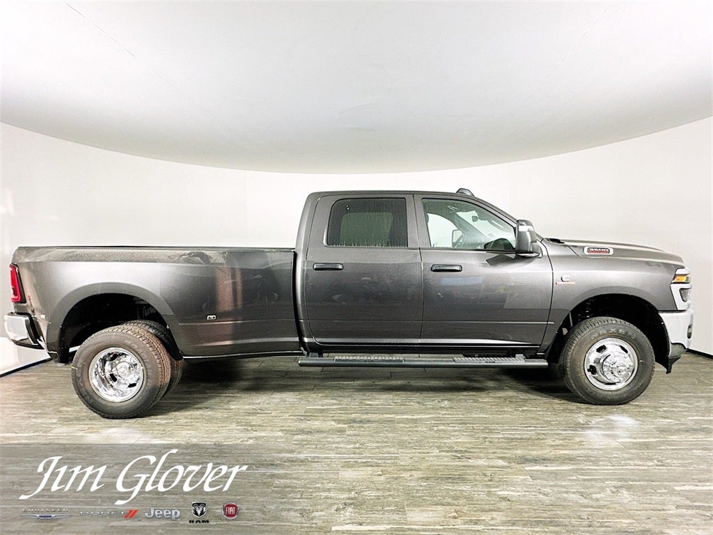 2026 RAM 3500 RAM 3500 TRADESMAN CREW CAB 4X4 8' BOX