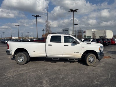 2022 RAM 3500 Tradesman Crew Cab 4x4 8' Box