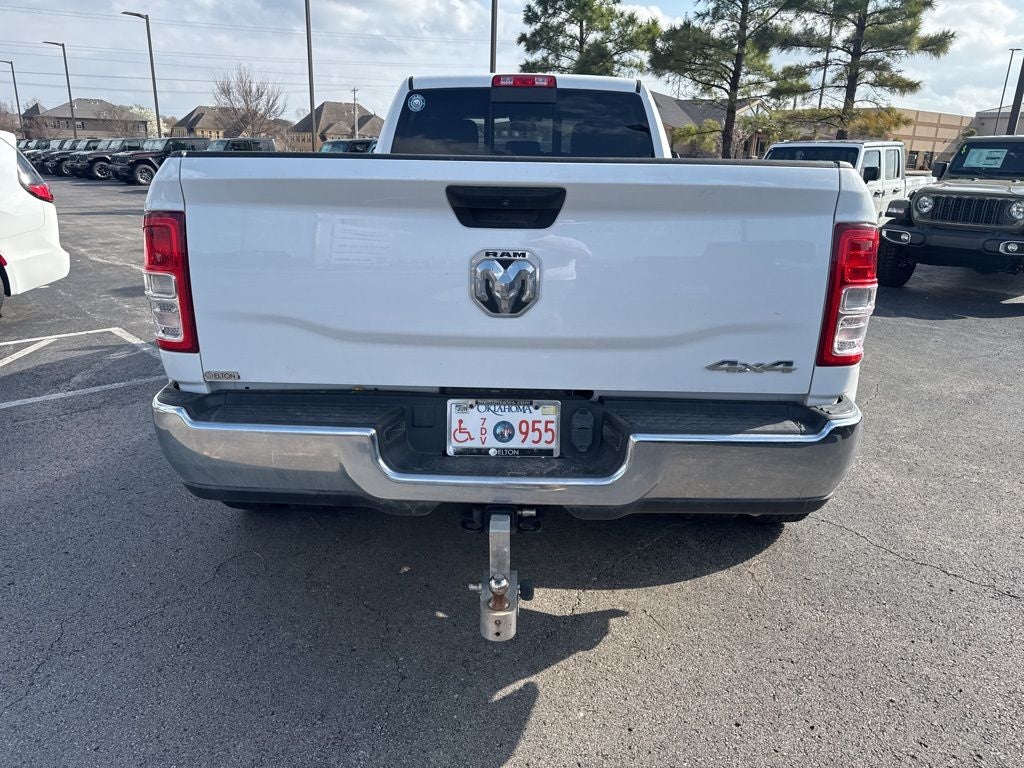 2022 RAM 3500 Tradesman Crew Cab 4x4 8' Box