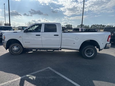 2022 RAM 3500 Tradesman Crew Cab 4x4 8' Box