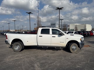 2022 RAM 3500 Tradesman Crew Cab 4x4 8' Box