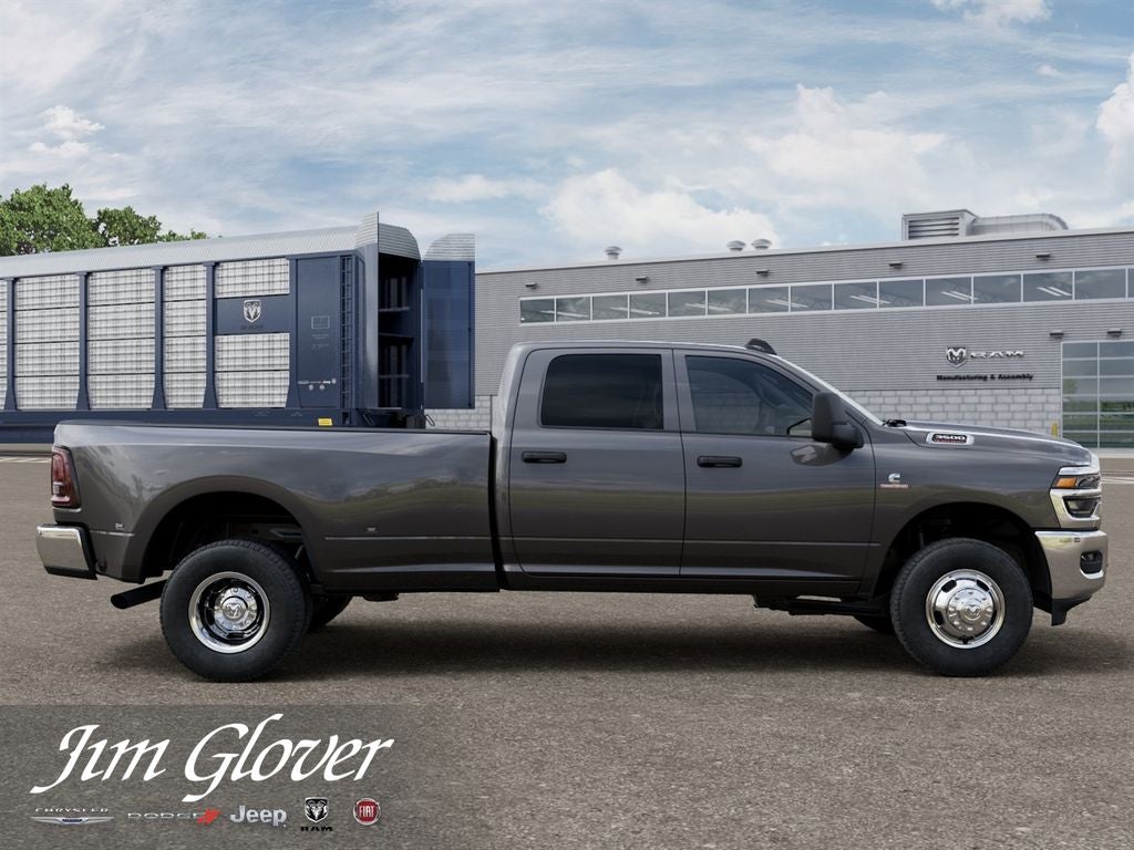 2026 RAM 3500 RAM 3500 TRADESMAN CREW CAB 4X4 8' BOX