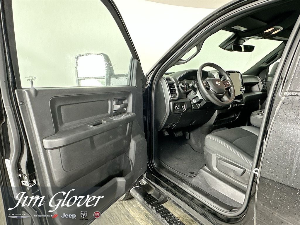 2026 RAM 3500 RAM 3500 TRADESMAN CREW CAB 4X4 8' BOX