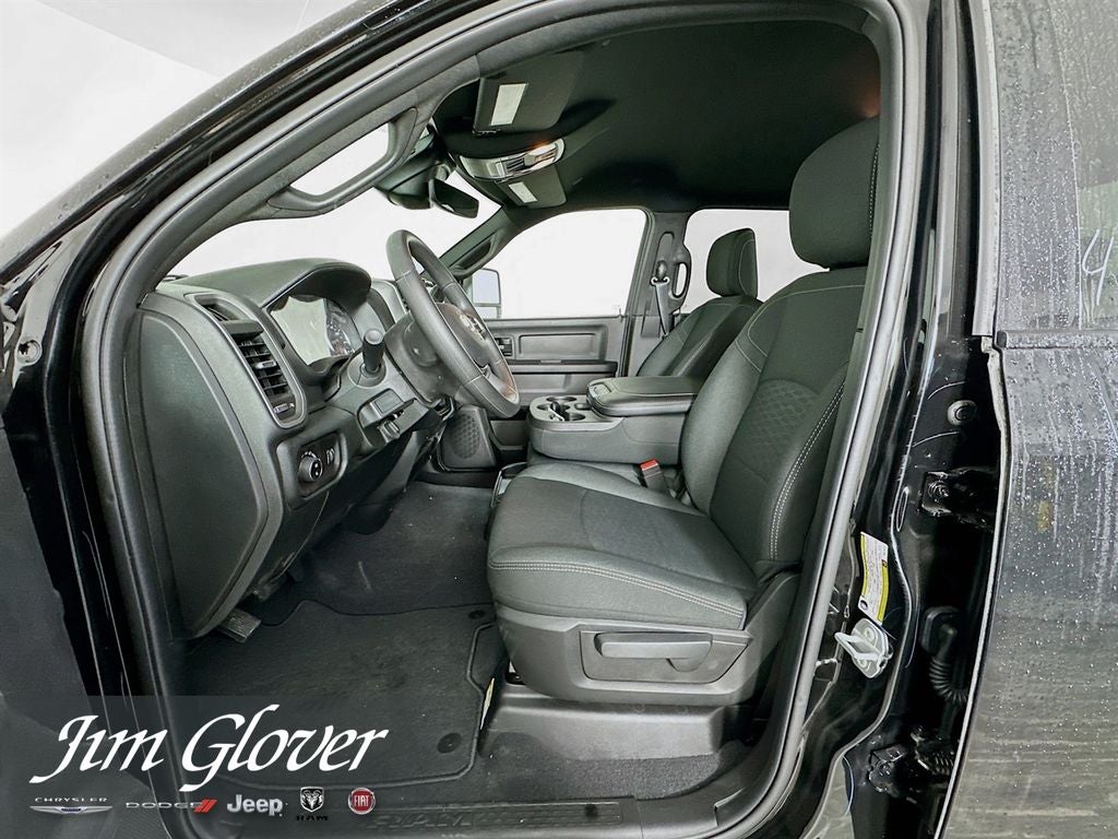 2026 RAM 3500 RAM 3500 TRADESMAN CREW CAB 4X4 8' BOX