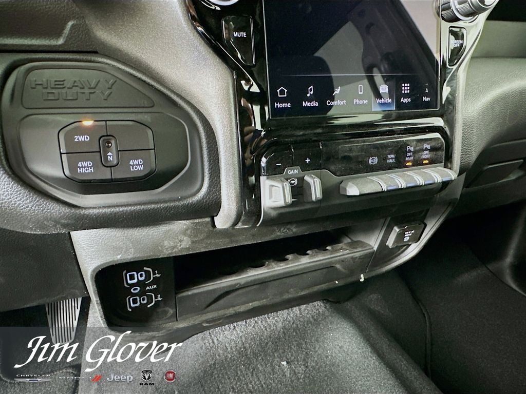 2026 RAM 3500 RAM 3500 TRADESMAN CREW CAB 4X4 8' BOX