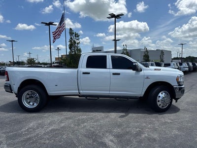 2023 RAM 3500 Tradesman Crew Cab 4x4 8' Box
