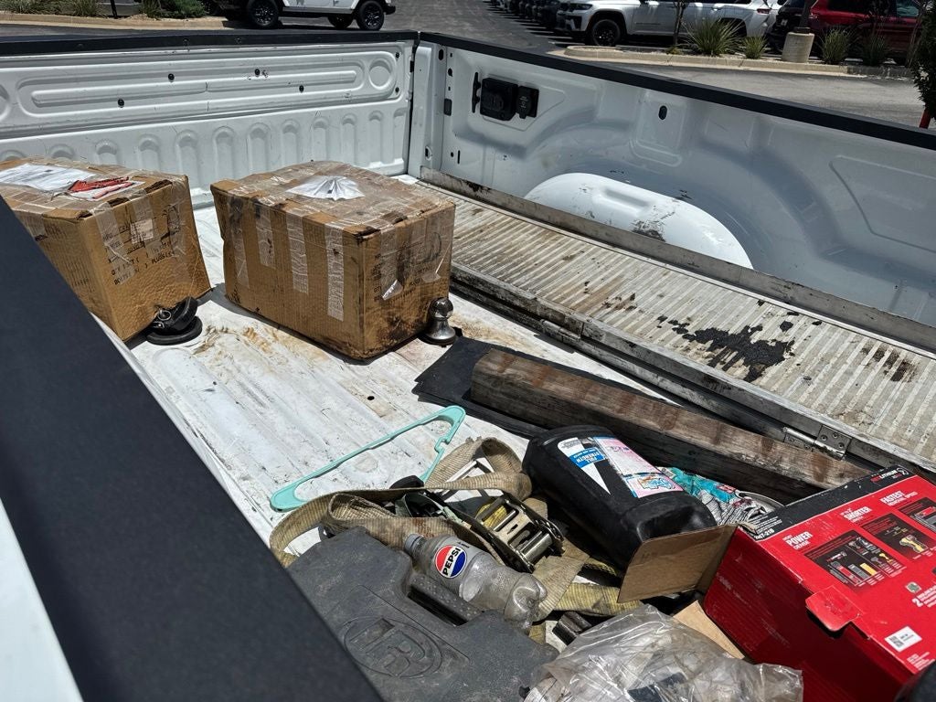 2023 RAM 3500 Tradesman Crew Cab 4x4 8' Box