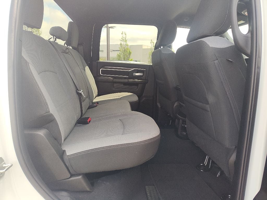 2024 RAM 3500 Big Horn Crew Cab 4x4 8' Box