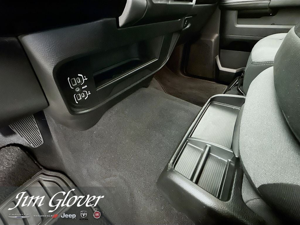 2024 RAM 3500 Big Horn Crew Cab 4x4 8' Box