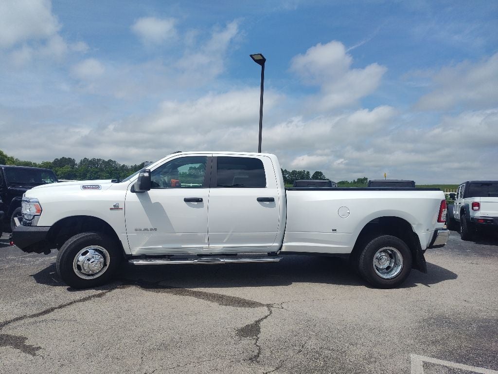 2024 RAM 3500 Big Horn Crew Cab 4x4 8' Box