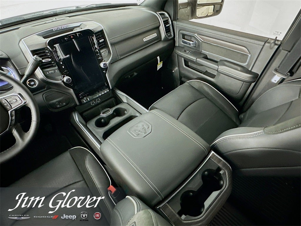 2026 RAM 3500 RAM 3500 LARAMIE CREW CAB 4X4 8' BOX