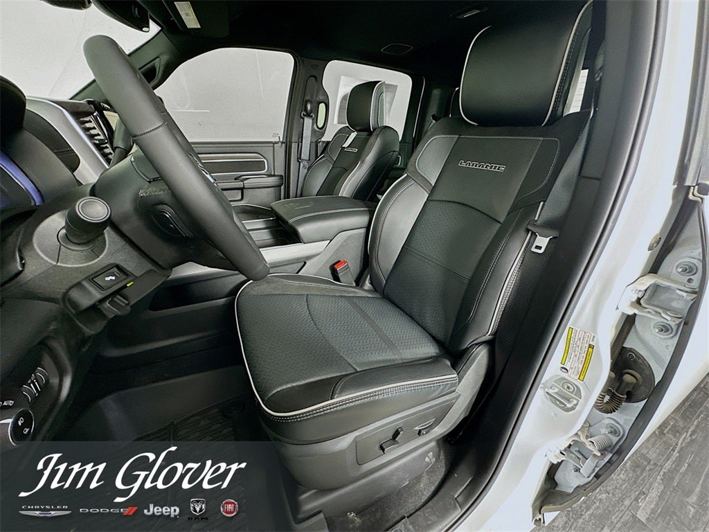 2026 RAM 3500 RAM 3500 LARAMIE CREW CAB 4X4 8' BOX