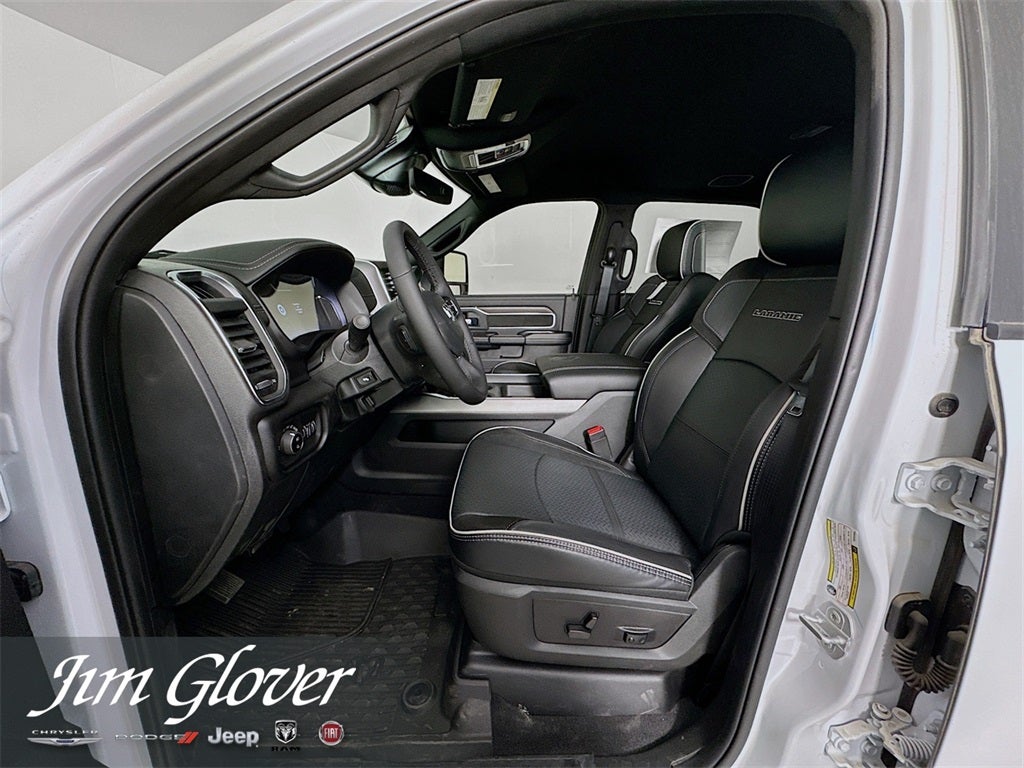 2026 RAM 3500 RAM 3500 LARAMIE CREW CAB 4X4 8' BOX