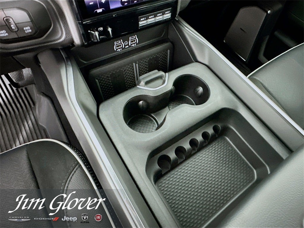 2026 RAM 3500 RAM 3500 LARAMIE CREW CAB 4X4 8' BOX