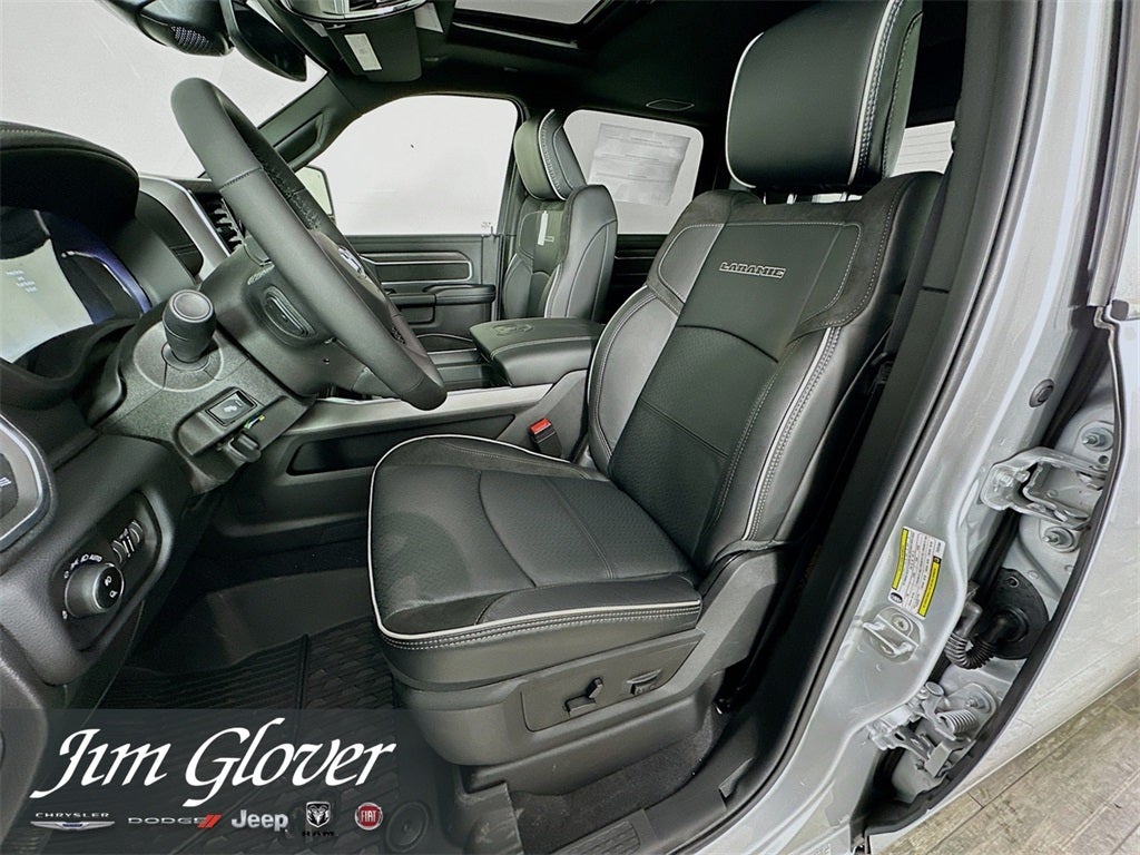 2026 RAM 3500 RAM 3500 LARAMIE CREW CAB 4X4 8' BOX