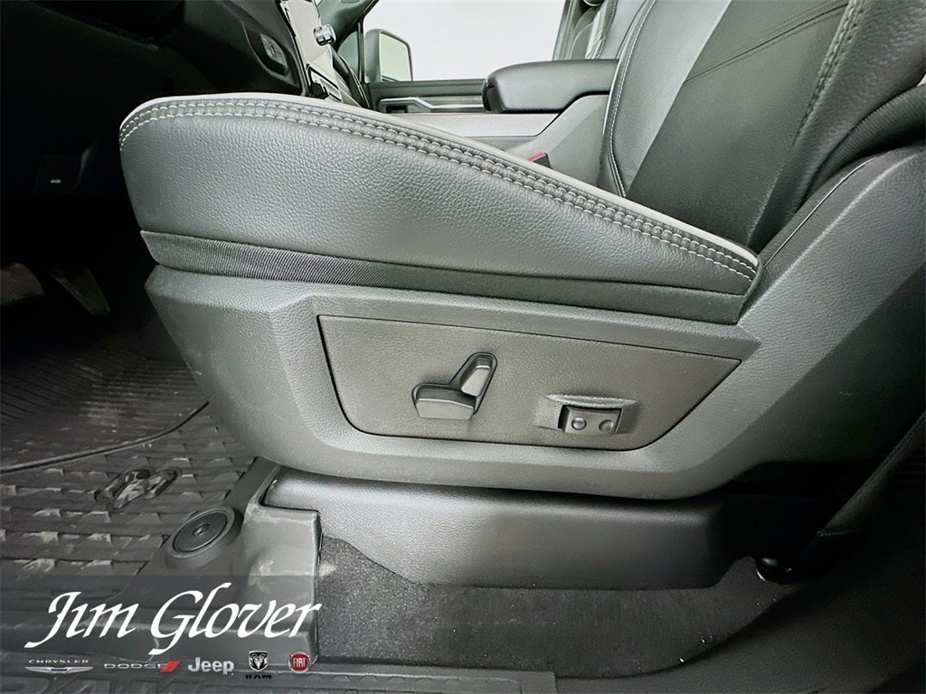 2026 RAM 3500 RAM 3500 LARAMIE CREW CAB 4X4 8' BOX