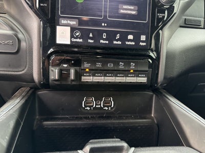 2022 RAM 3500 Laramie Crew Cab 4x4 8' Box
