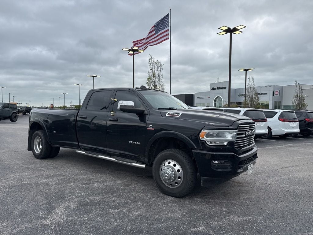 2022 RAM 3500 Laramie Crew Cab 4x4 8' Box