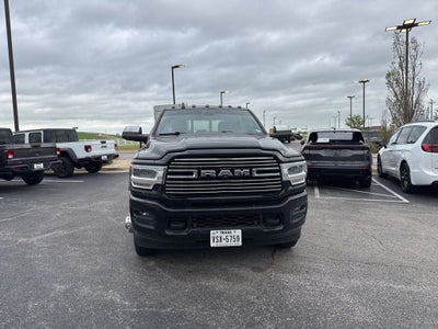 2022 RAM 3500 Laramie Crew Cab 4x4 8' Box