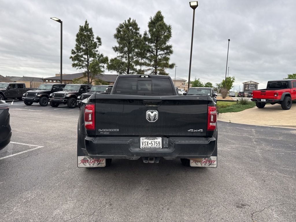 2022 RAM 3500 Laramie Crew Cab 4x4 8' Box