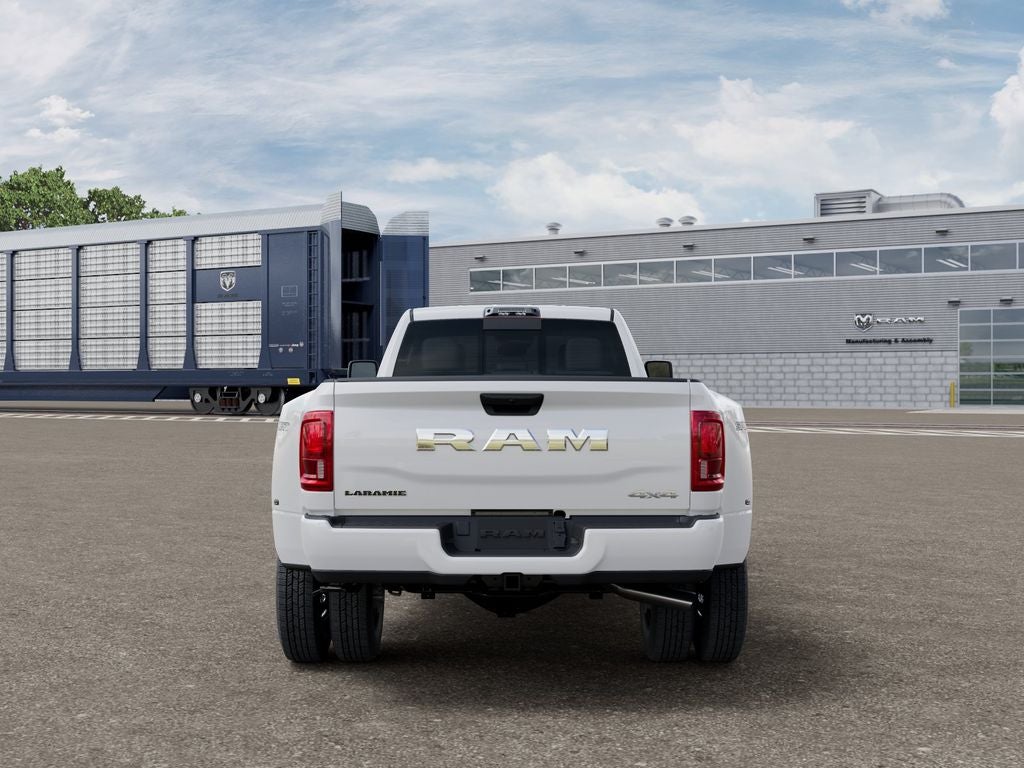 2026 RAM 3500 RAM 3500 LARAMIE CREW CAB 4X4 8' BOX