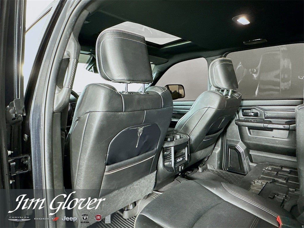 2022 RAM 3500 Limited Crew Cab 4x4 8' Box