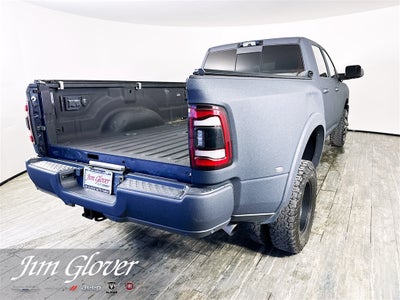 2022 RAM 3500 Limited Crew Cab 4x4 8' Box