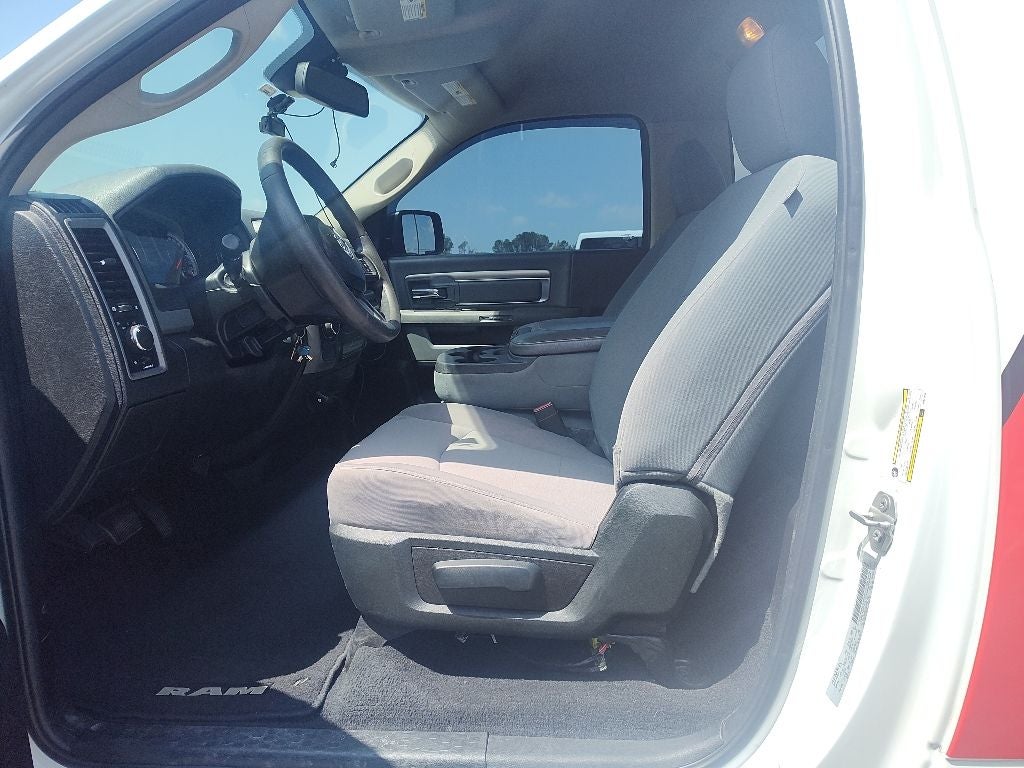 2019 RAM 1500 Classic Tradesman Regular Cab 4x2 6'4' Box