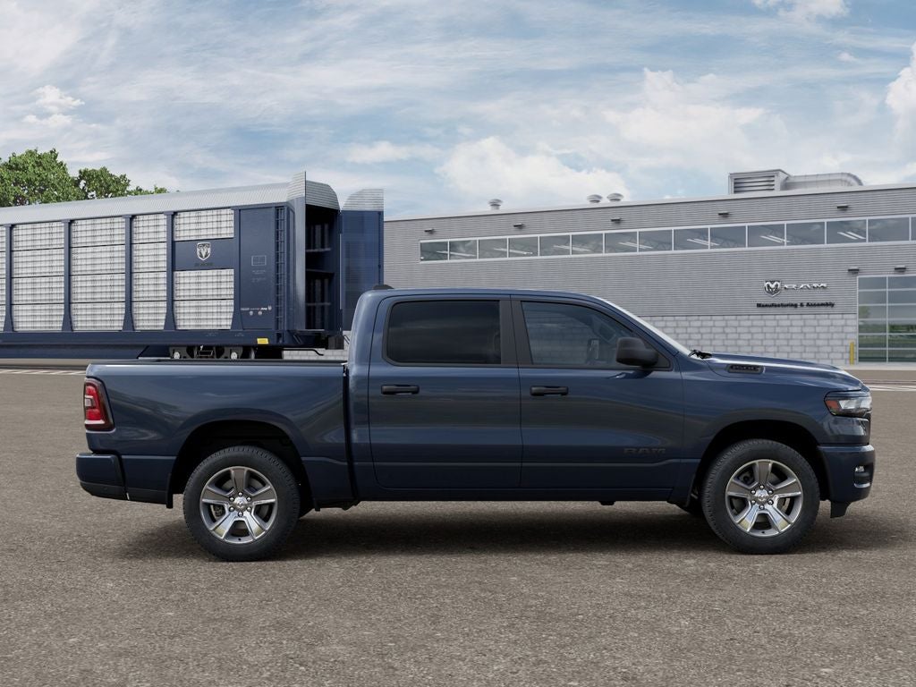 2026 RAM 1500 RAM 1500 EXPRESS CREW CAB 4X2 5'7' BOX