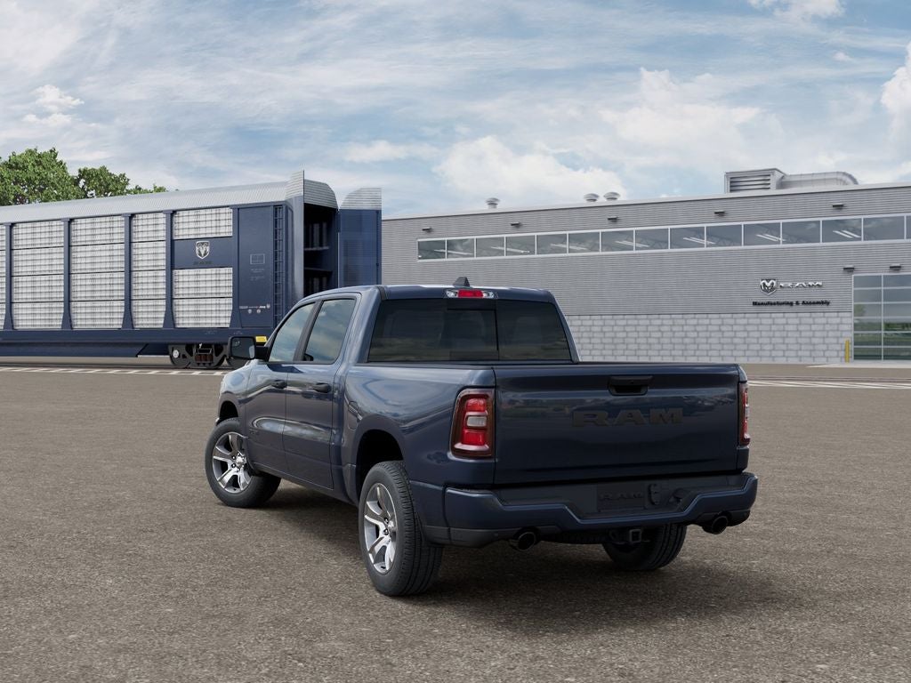 2026 RAM 1500 RAM 1500 EXPRESS CREW CAB 4X2 5'7' BOX