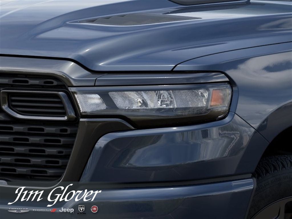 2026 RAM 1500 RAM 1500 EXPRESS CREW CAB 4X4 5'7' BOX