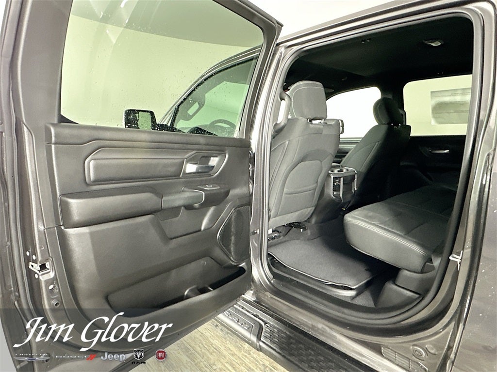 2026 RAM 1500 RAM 1500 EXPRESS CREW CAB 4X4 5'7' BOX