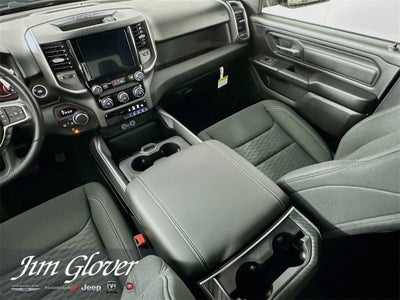 2026 RAM 1500 RAM 1500 EXPRESS CREW CAB 4X4 5'7' BOX