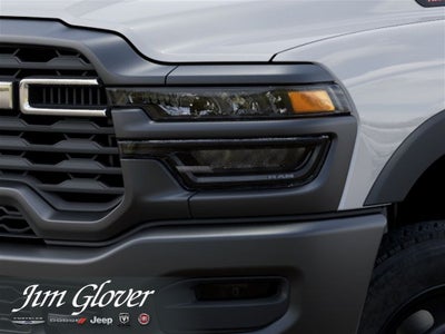 2026 RAM 5500HD RAM 5500 TRADESMAN CHASSIS REGULAR CAB 4X4 84' CA