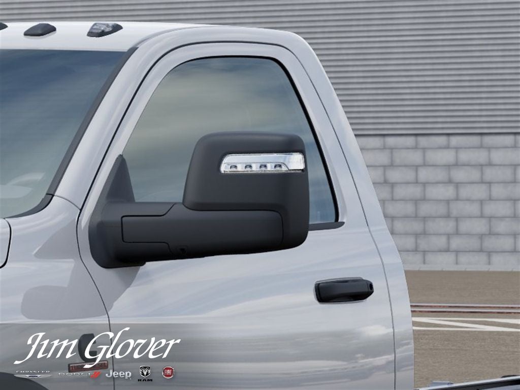 2026 RAM 5500HD RAM 5500 TRADESMAN CHASSIS REGULAR CAB 4X4 84' CA