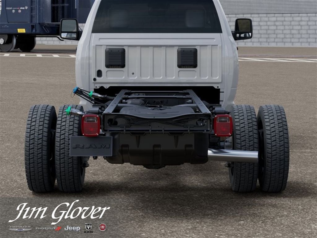 2026 RAM 5500HD RAM 5500 TRADESMAN CHASSIS REGULAR CAB 4X4 84' CA