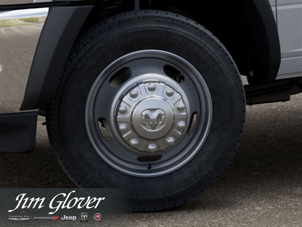 2026 RAM 5500HD RAM 5500 TRADESMAN CHASSIS CREW CAB 4X4 84' CA