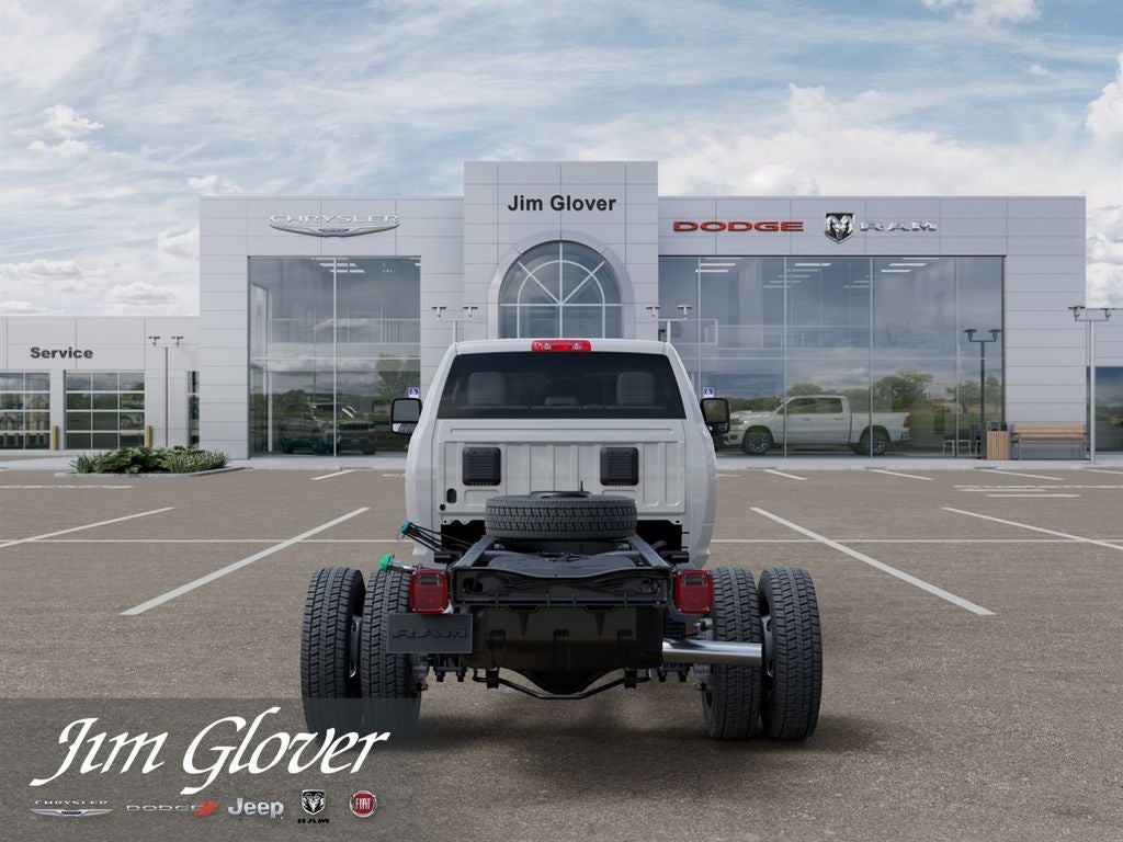 2026 RAM 5500HD RAM 5500 TRADESMAN CHASSIS CREW CAB 4X4 84' CA