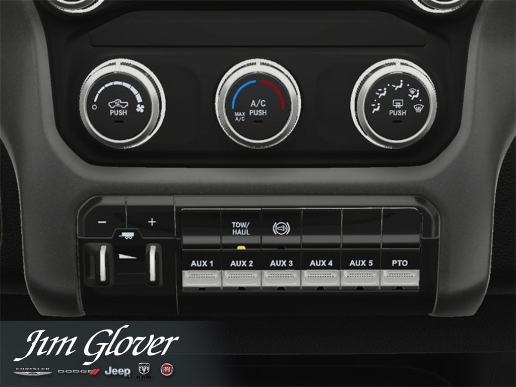 2025 RAM 5500HD RAM 5500 TRADESMAN CHASSIS CREW CAB 4X4 84' CA