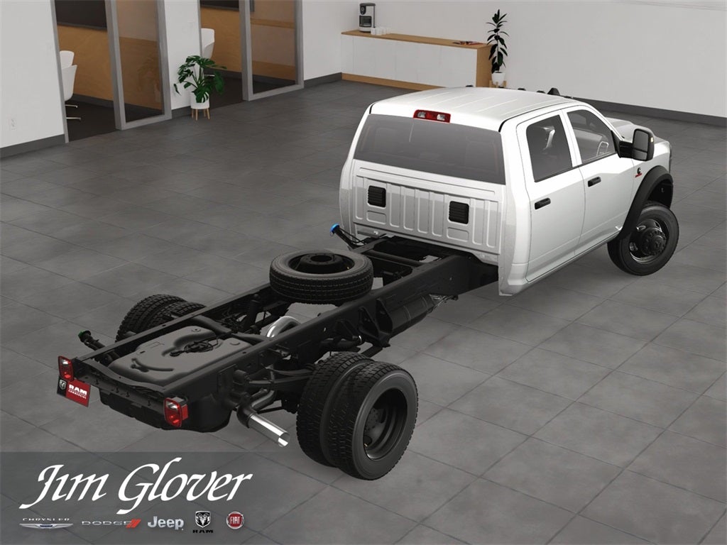 2025 RAM 5500HD RAM 5500 TRADESMAN CHASSIS CREW CAB 4X4 84' CA